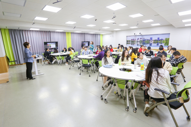 湖南文理学院师生正开展智慧教学